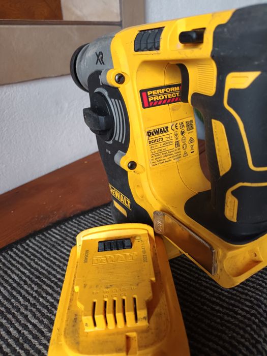 Rotopercutor dewalt 18v