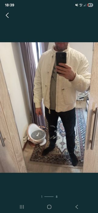 Продам Armani  оригинал куртку.