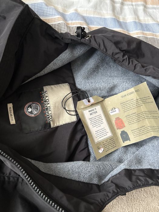 Черно яке Napapijri