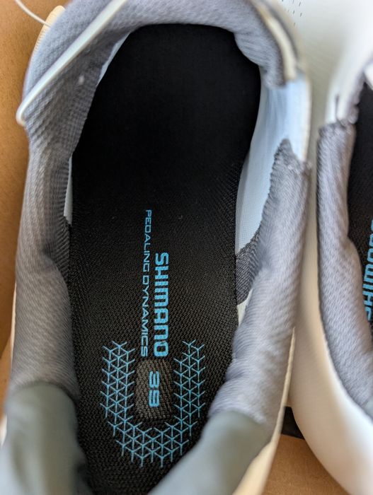 НОВИ! Обувки за колело Shimano с блокове за педали - 90€