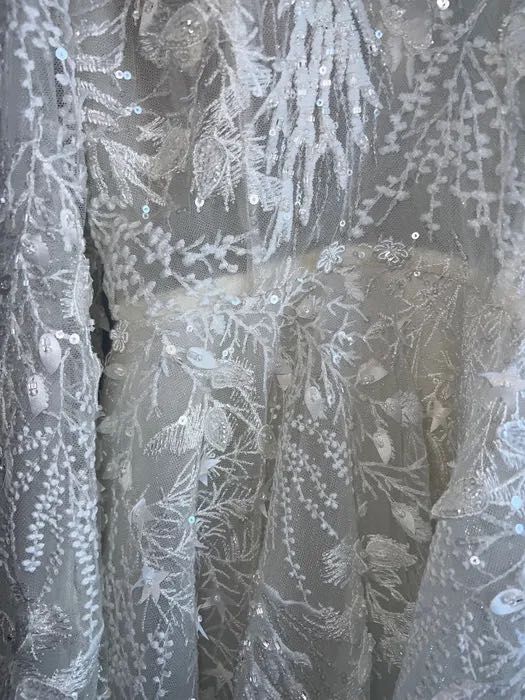 рокля бяла и къса