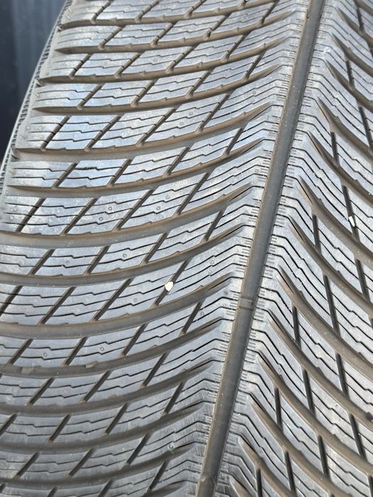 285/45/R21+315/40/R21 Michelin Pilot Alpin 5 SUV
