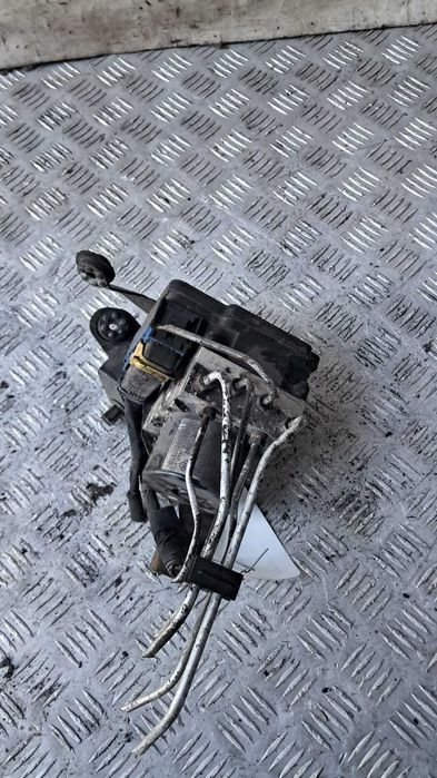 pompa ABS Renault Scenic 3 1.5 DCI an 2010 cod 476608102R