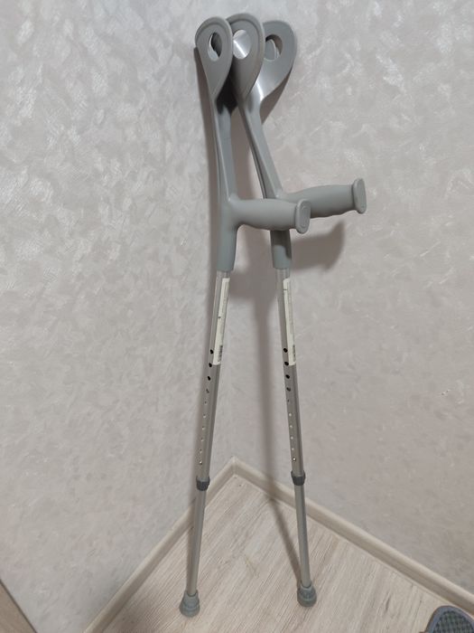 Продам Костылииии