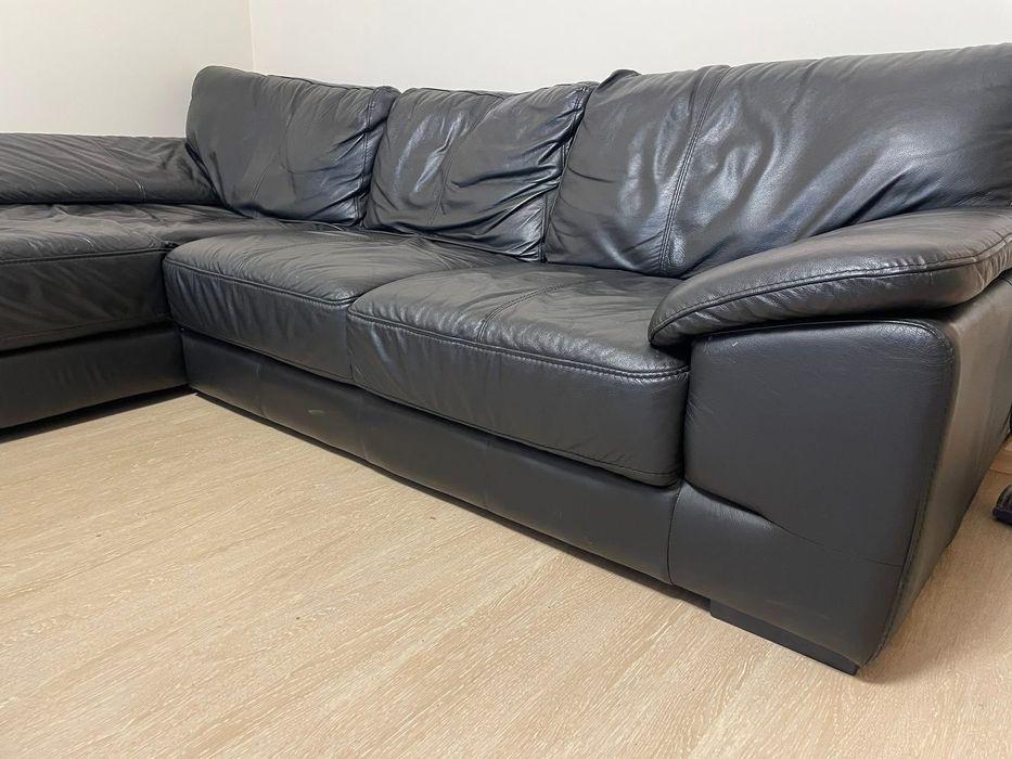 Ъглов кожен диван