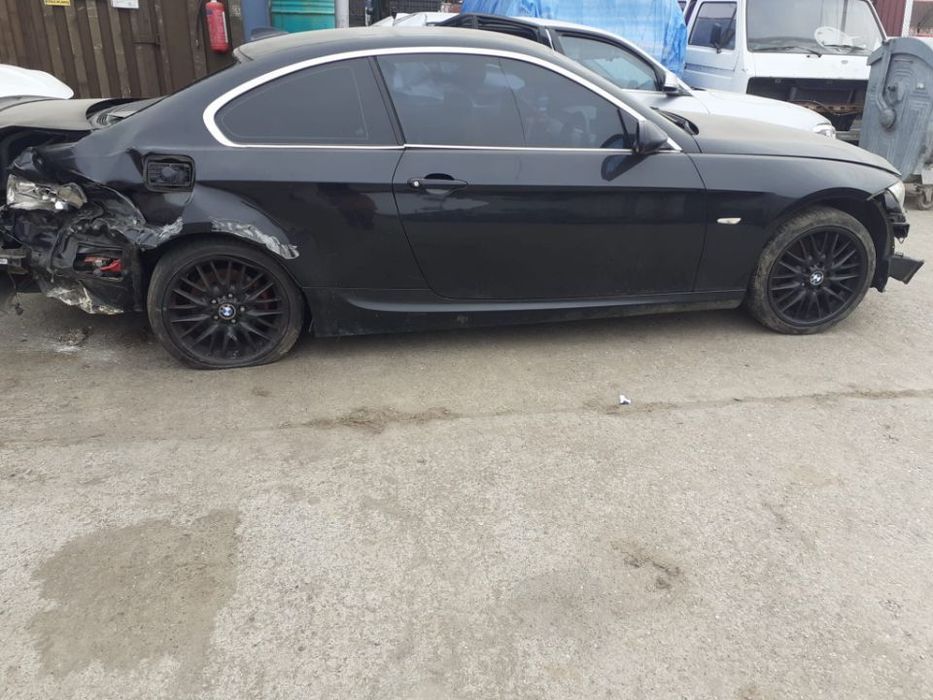 Dezmembrez BMW E92 325i