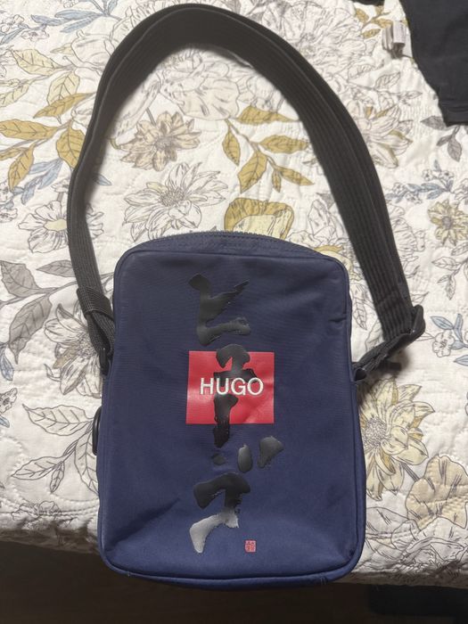 Hugo чанта за през рамо
