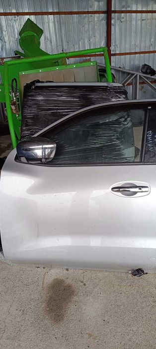 Usa stanga fata NISSAN NAVARA 2020