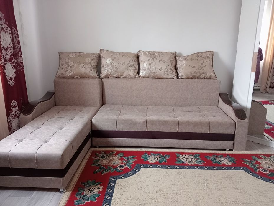 Продам угловой диван