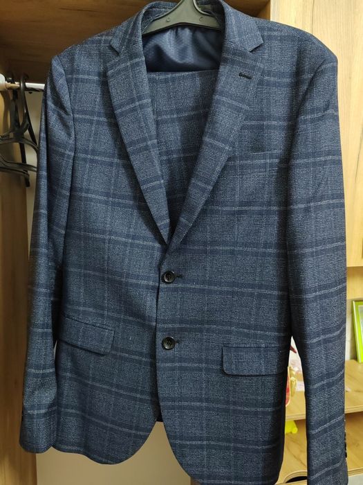 Мужской костюм тройка