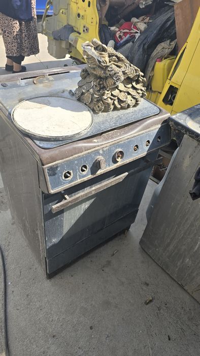 Продам две газовка за 5000т