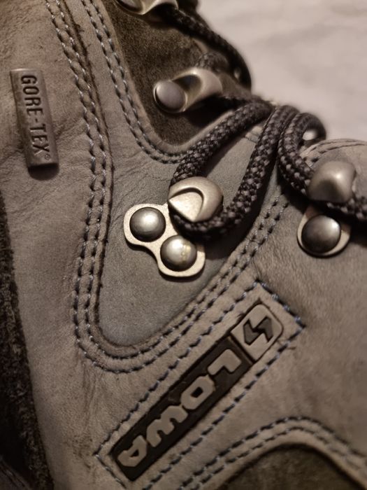 LOWA  туристически обувки