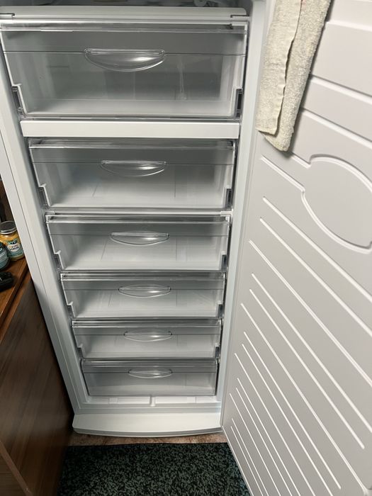 Продам морозилку