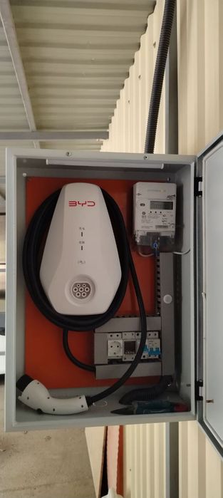 Установка зарядное устройство для Электромобилей.
7квт зарядка установ