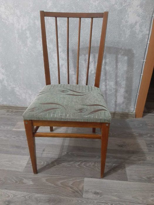 Продам мягкие стулья