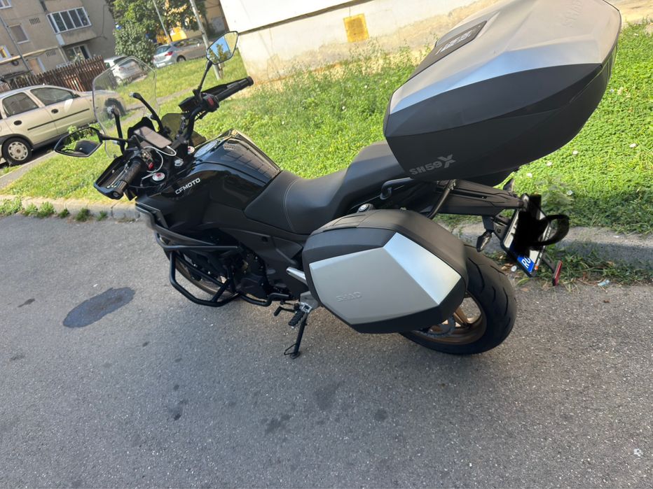 CFMOTO 700 MT, model 2024-Touring