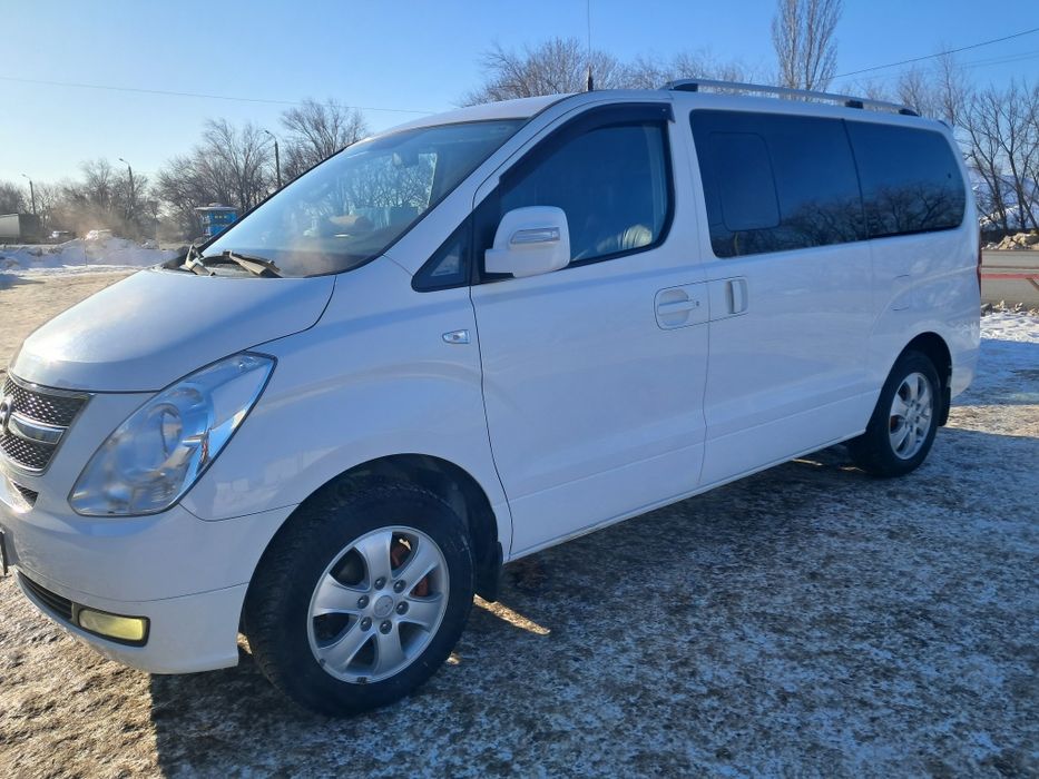 Продам хундай гранд старекс