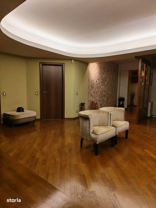 Apartament 5 camere | De Vanzare | Unirii | 2 Locuri Parcare
