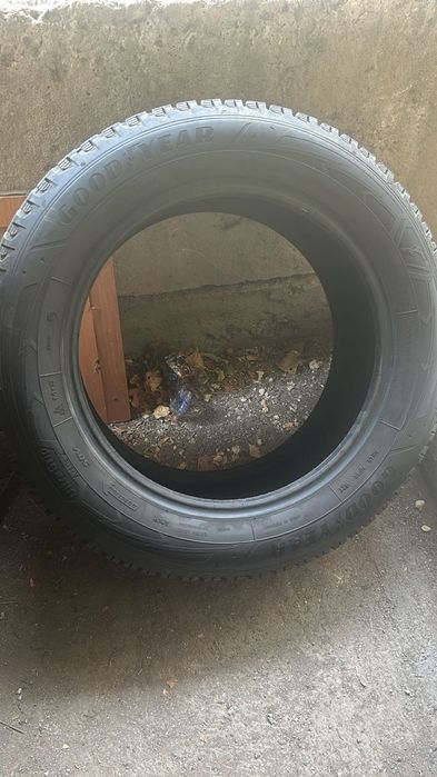 Продам  зимние шины