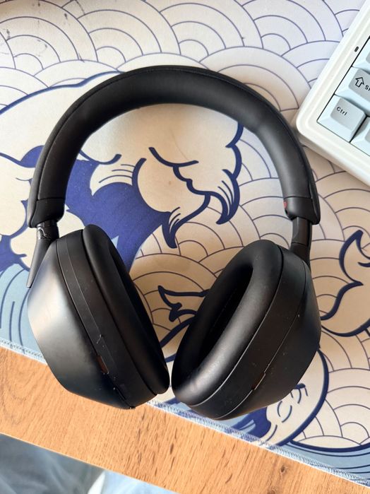 Продам Sony wh-1000xm5