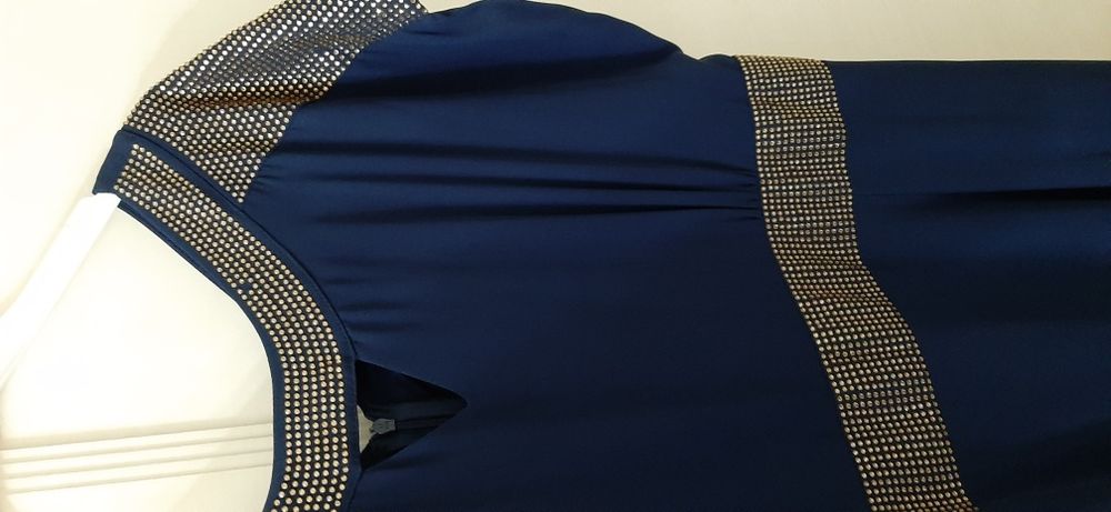 Продаю платья, размеры 52, 54