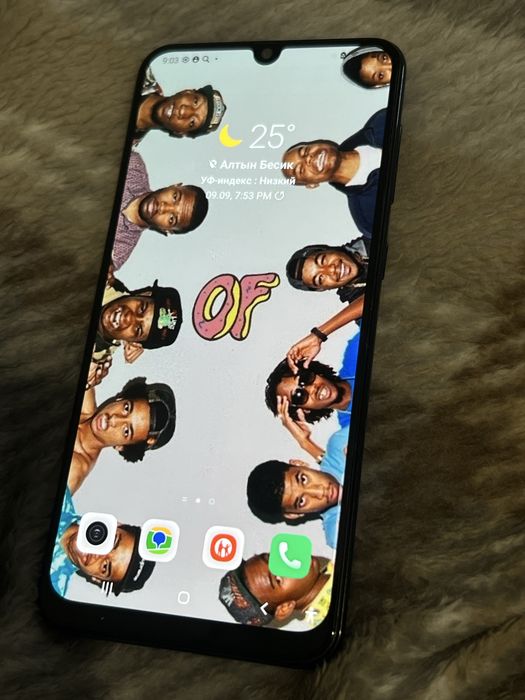 Продам Galaxy A50 в нормальным состояний