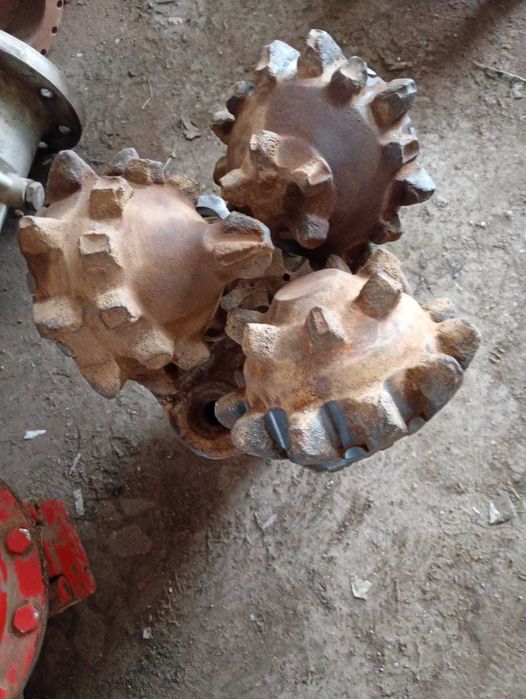 Долото 295 и 311 шарошки