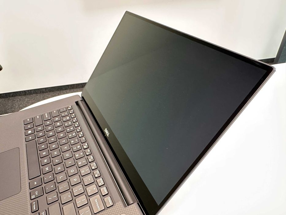 DELL XPS 15.6 | i7-8750H | NVIDIA GTX 32GB RAM | 1 TB SSD | IPS 3840x2160 (4К UHD) TouchScreen InfinityEdge Display
