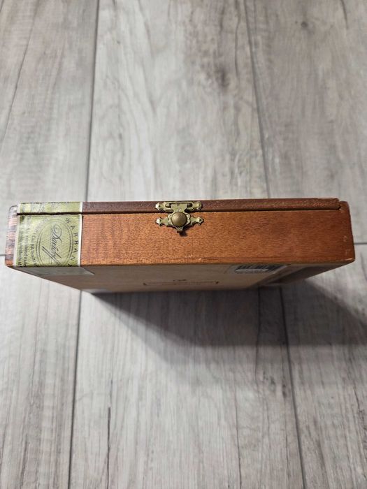 Cutie trabucuri Davidoff + trabuc + chibrituri