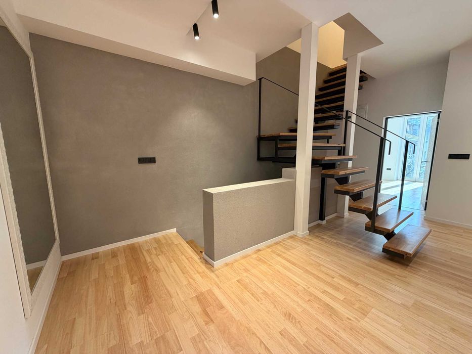 Продава се Мезонет в София, Център - 183 кв.м за 2897 €/кв.м - Снимка #1