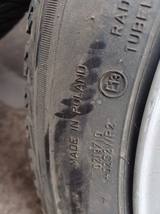 Продам зимние шины с дисками