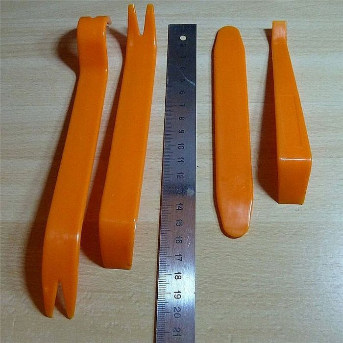 Инструмент для демонтажа обшивки авто