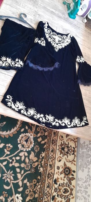 Tozza barxt balgarka mato rangi qora dvoyka ko'ylak popop urilgan