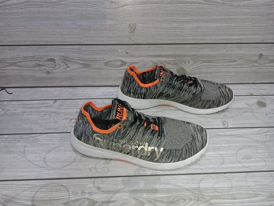 Superdry Run N 43 олекотени