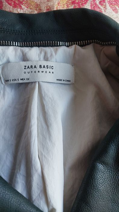 Продаю косуху Zara