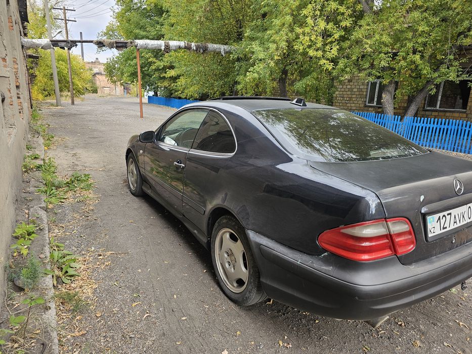 Продам Мерседес CLK230