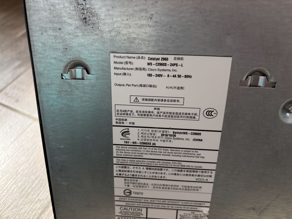 Switch Cisco Catalyst 2960S 24 Port Switch, Gigabit, POE 370W