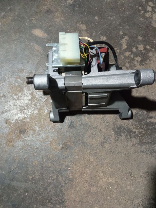 Продам двигатель