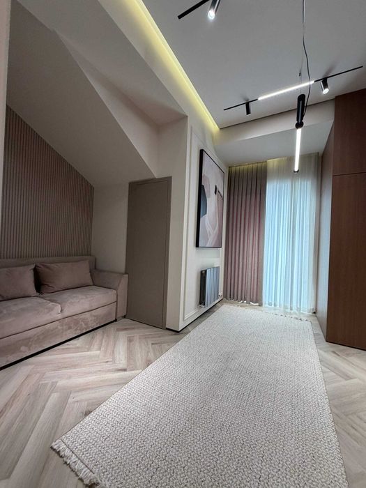 ПРОДАЕТСЯ 5/7/8 200м2