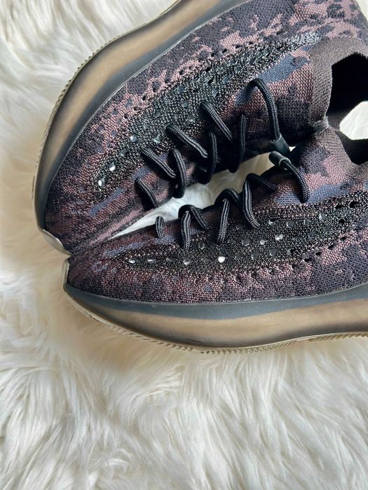 Yeezy Boost 380 Onyx - Черно Yeezy - Размер 42.5 - 100% ОРИГИНАЛНИ