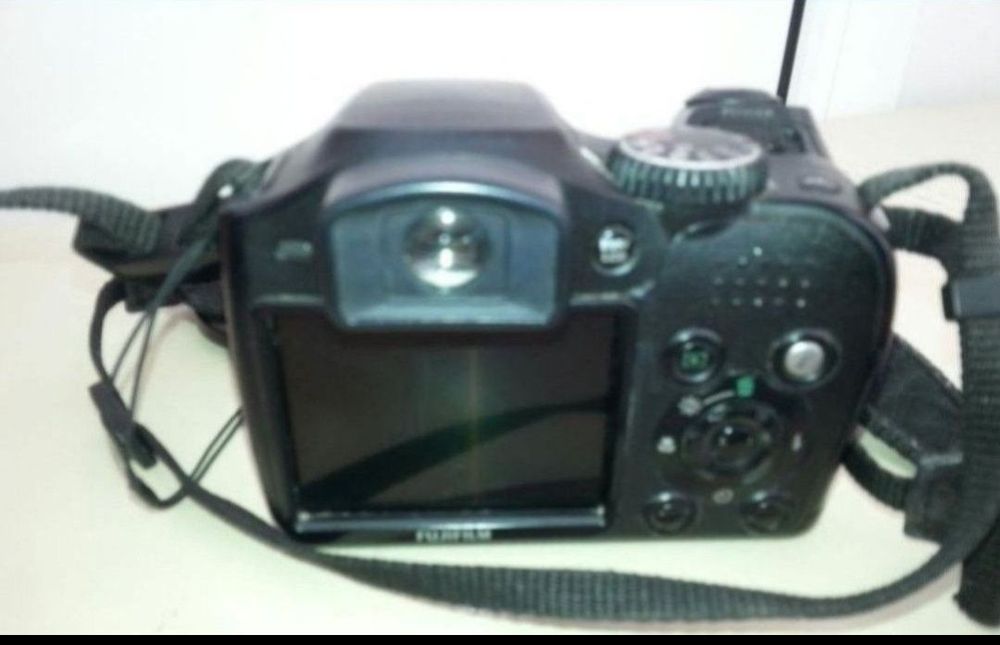 camera foto Fujifilm 5700 funcțională, stare buna

Vand Fujifilm Finep