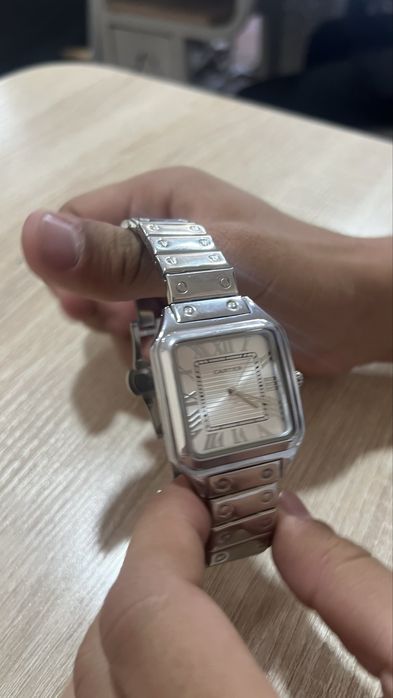 Новые часы от Картьер