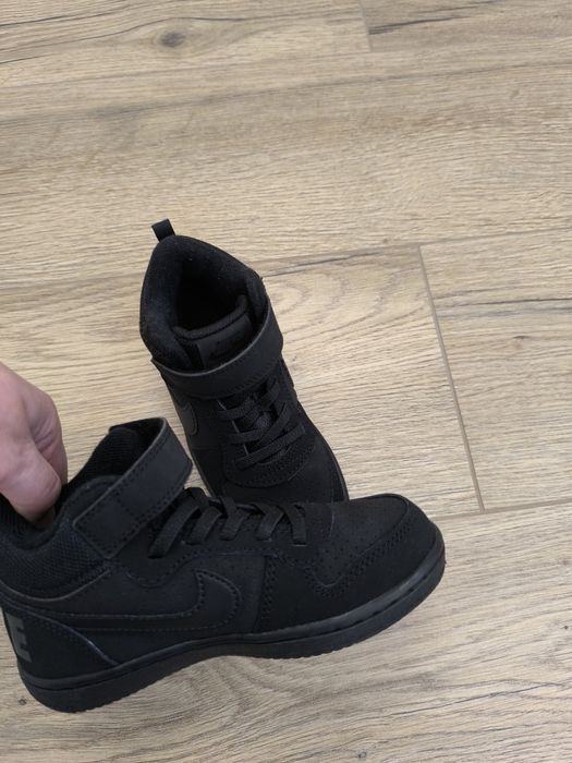 Nike Borough Mid Hight mărimea 28,5