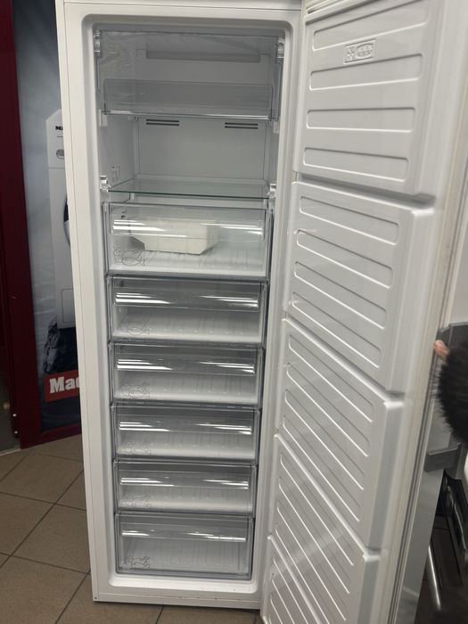 Фризер Grundig, фризер Grundig