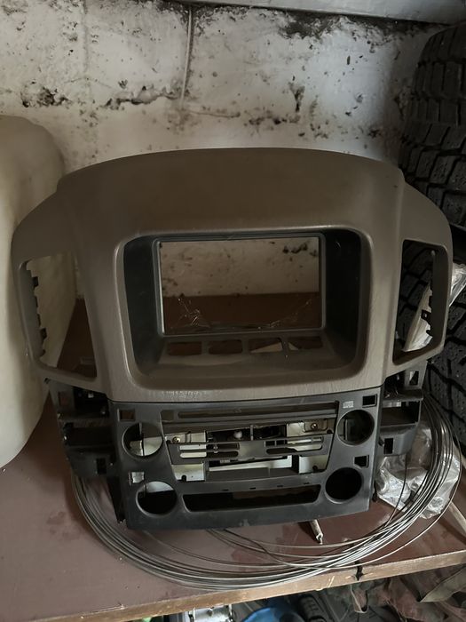 Рамка на Lexus Rx300