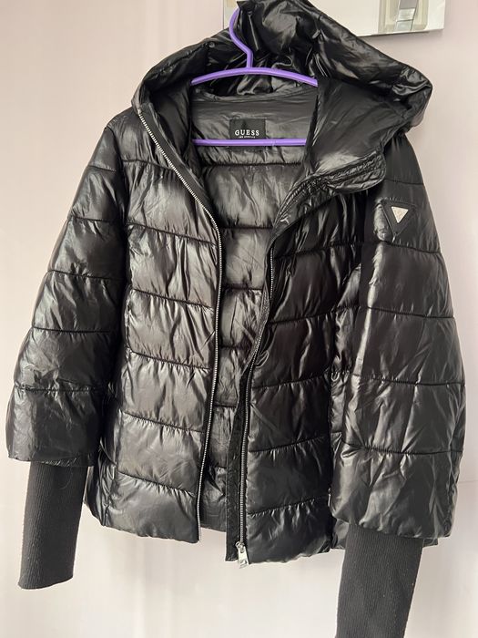 Преходно шушлеково яке GUESS
