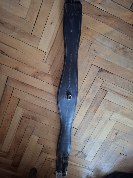 Кожено седло 17'5 инча с опас