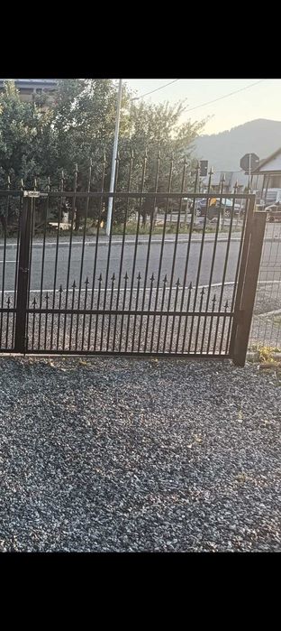 Porți și portiță