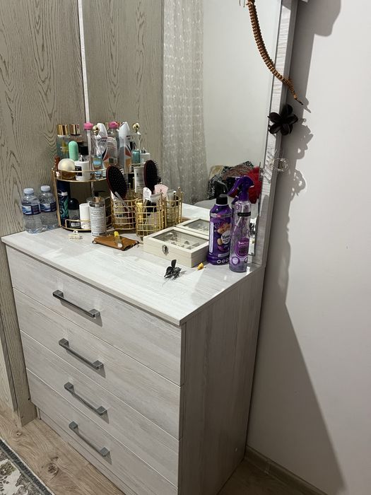 Спальный гарнитур в хорошем состоянии