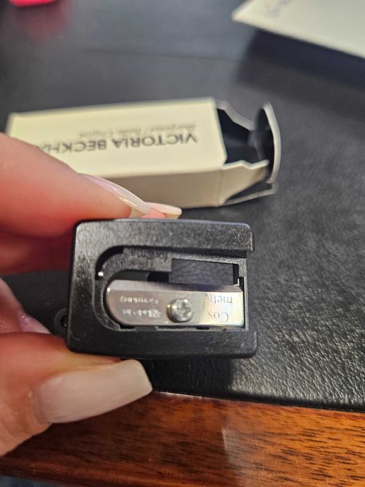 Козметика Victoria Beckham